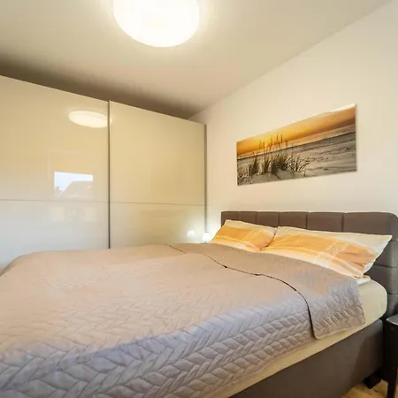 Apartment De Wisch - Frisch Renovierte Direkt Am Deich *
